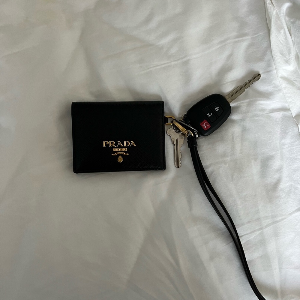 Authentic prada keychain wallet - Picture 3 of 5